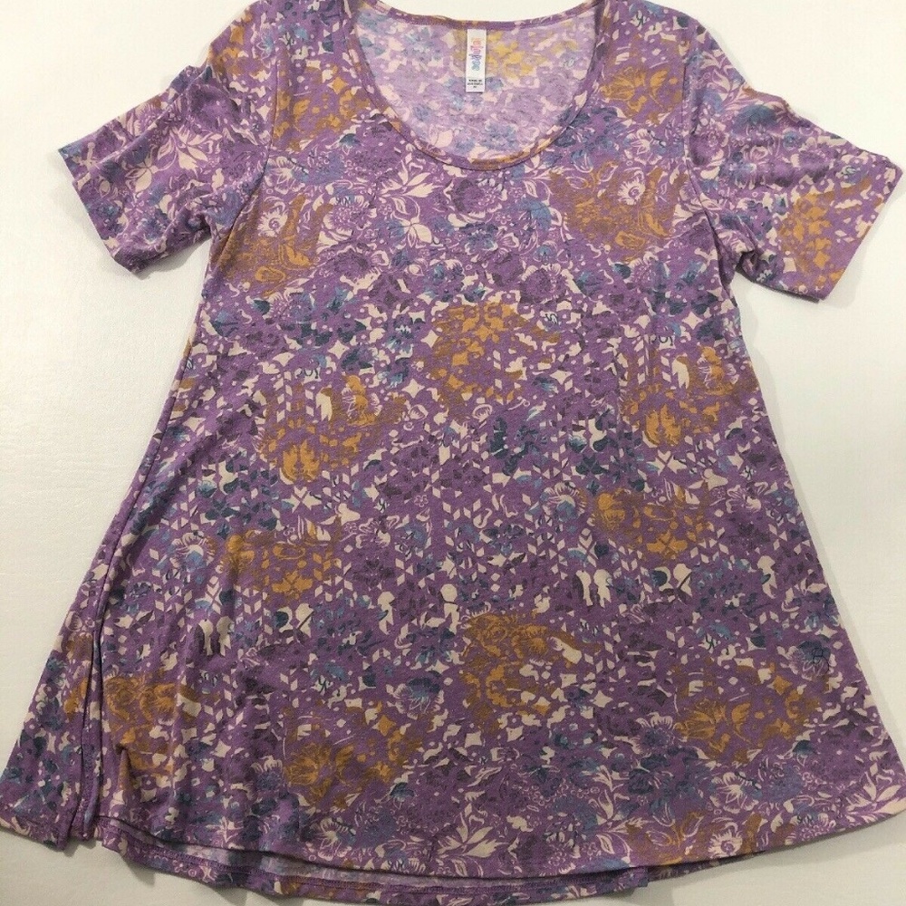 Lularoe Womens Tunic T Shirt Size Medium Purple